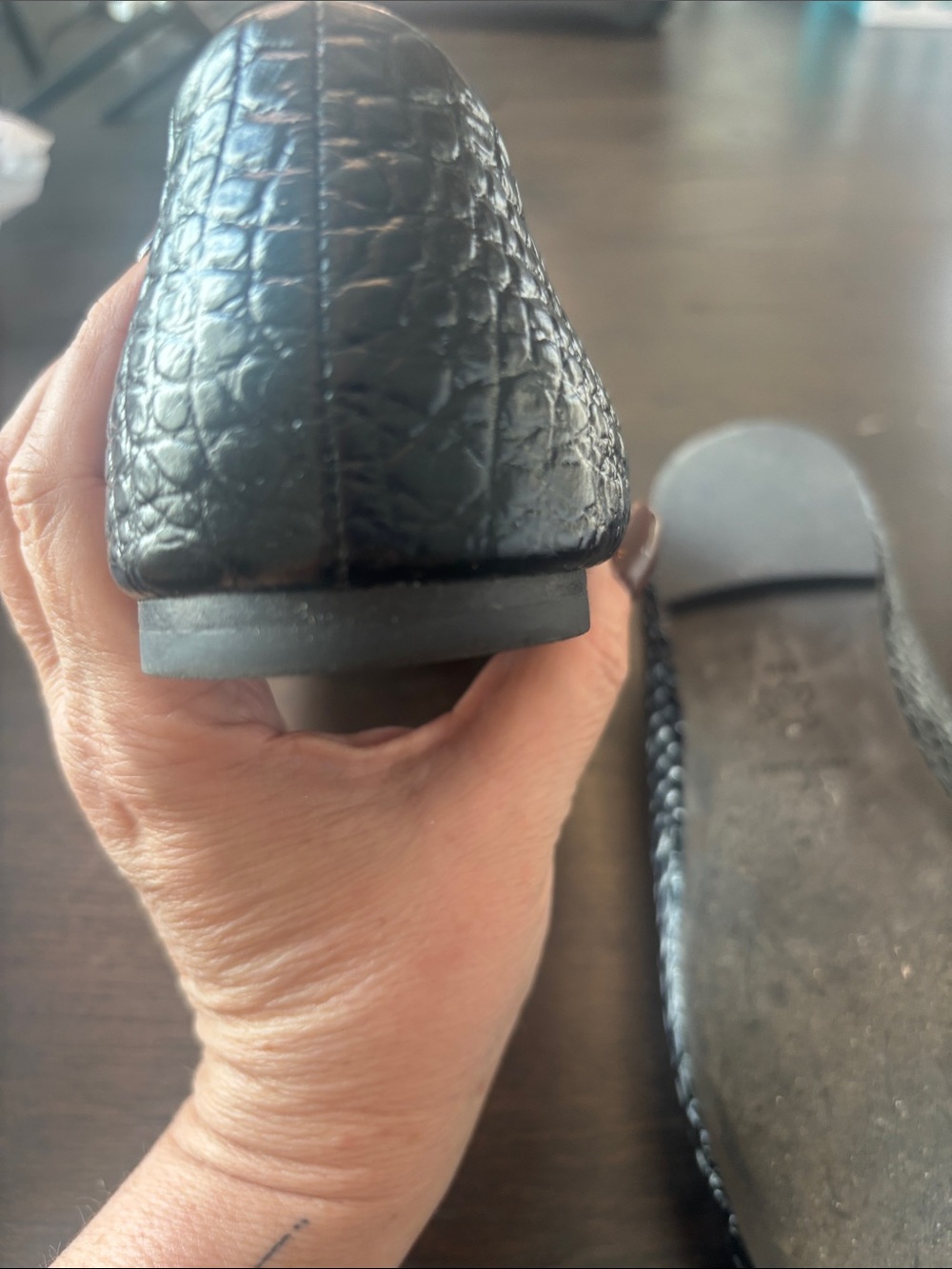 Tory Burch Black Croc-Embossed Logo Square-Toe Flats - Picture 6 of 8